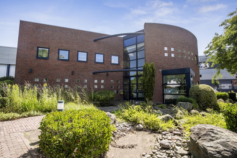 BedrijfsruimteaanIJzersteden 7<br/> inEnschede BedrijfsruimteaanIJzersteden 7<br/> inEnschede