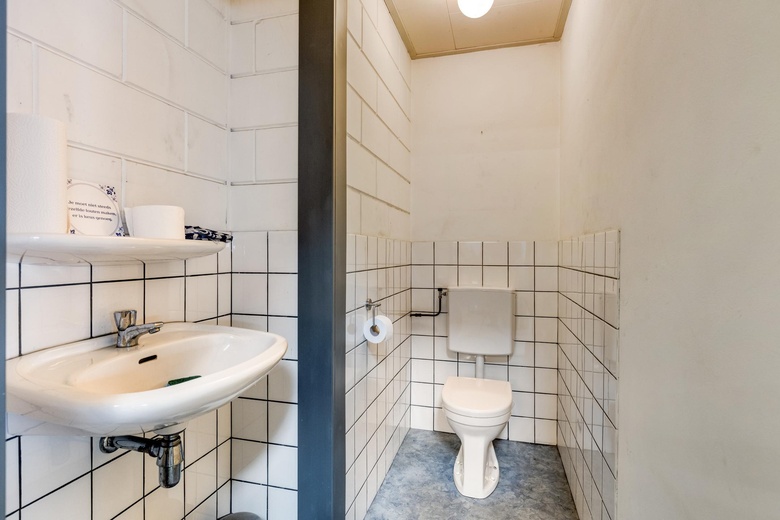 BedrijfsruimteaanCanadabaan 7 l<br/> inNistelrode