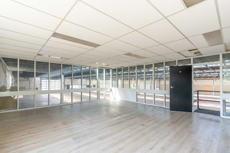 BedrijfsruimteaanVan Beethovenlaan 6<br/> inRoosendaal BedrijfsruimteaanVan Beethovenlaan 6<br/> inRoosendaal