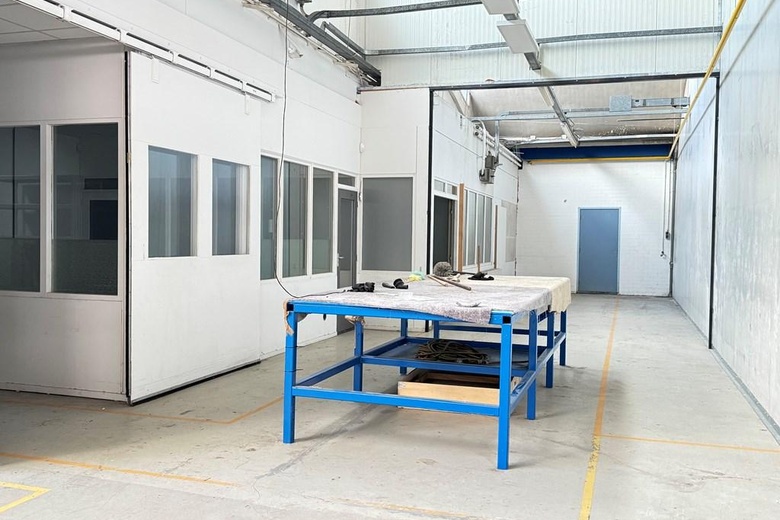 BedrijfsruimteaanIndustrieweg 9<br/> inBladel BedrijfsruimteaanIndustrieweg 9<br/> inBladel