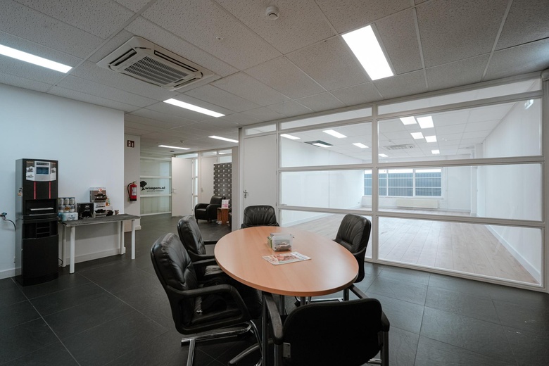 KantoorruimteaanOostwijk 1 B<br/> inUden