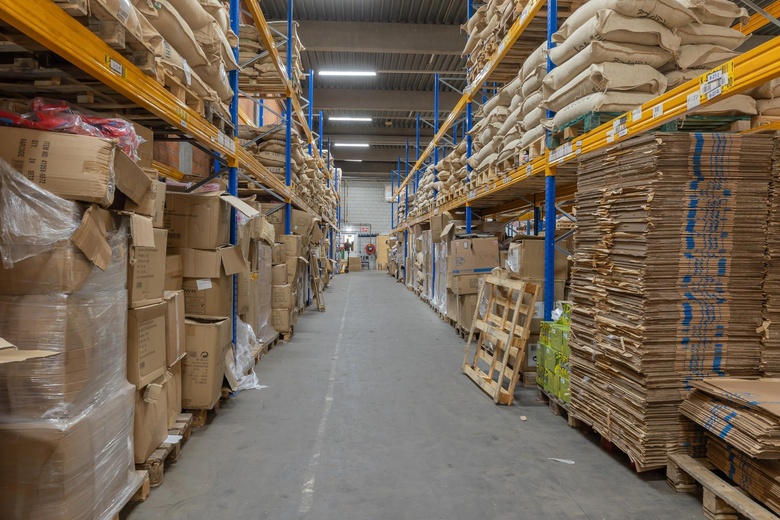 BedrijfsruimteaanProduktieweg 12<br/> inZoeterwoude BedrijfsruimteaanProduktieweg 12<br/> inZoeterwoude