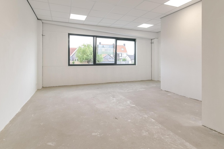 BedrijfsruimteaanAalsmeerderweg 241 11<br/> inAalsmeer