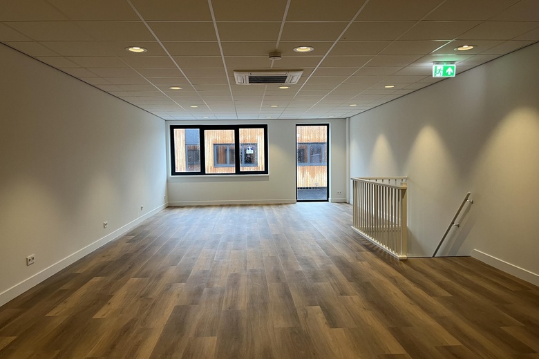 BedrijfsruimteaanDijnselburgerlaan 3 B 5<br/> inZeist BedrijfsruimteaanDijnselburgerlaan 3 B 5<br/> inZeist