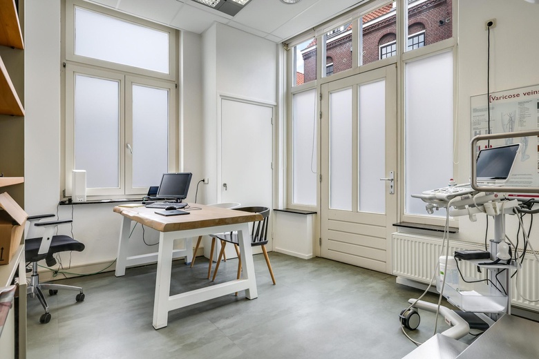 WinkelruimteaanKlinkerstraat 8<br/> inGrave
