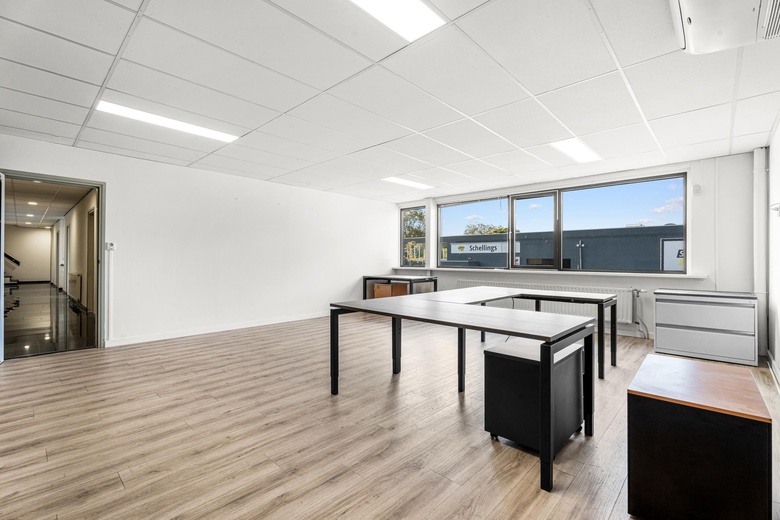 BedrijfsruimteaanMoeskampweg 20<br/> inDen Bosch BedrijfsruimteaanMoeskampweg 20<br/> inDen Bosch
