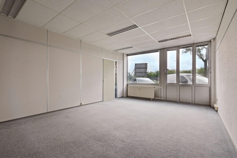 BedrijfsruimteaanKlarenanstelerweg 5 A<br/> inKerkrade BedrijfsruimteaanKlarenanstelerweg 5 A<br/> inKerkrade
