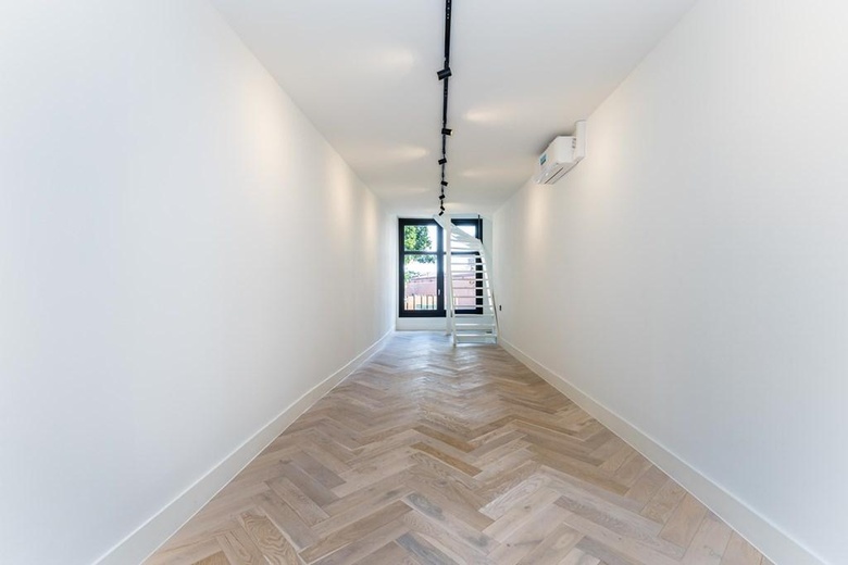 WinkelruimteaanHoogstraat 54<br/> inSchiedam WinkelruimteaanHoogstraat 54<br/> inSchiedam