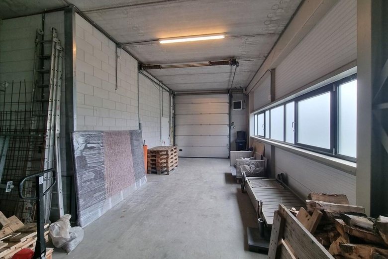 BedrijfsruimteaanLeeghwaterstraat 13 07<br/> inReeuwijk