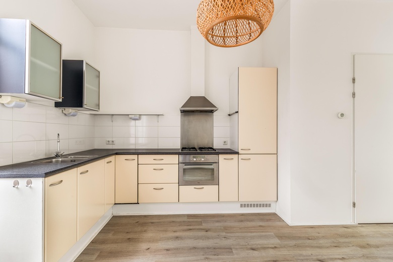 WinkelruimteaanZeestraat 44<br/> inBeverwijk WinkelruimteaanZeestraat 44<br/> inBeverwijk