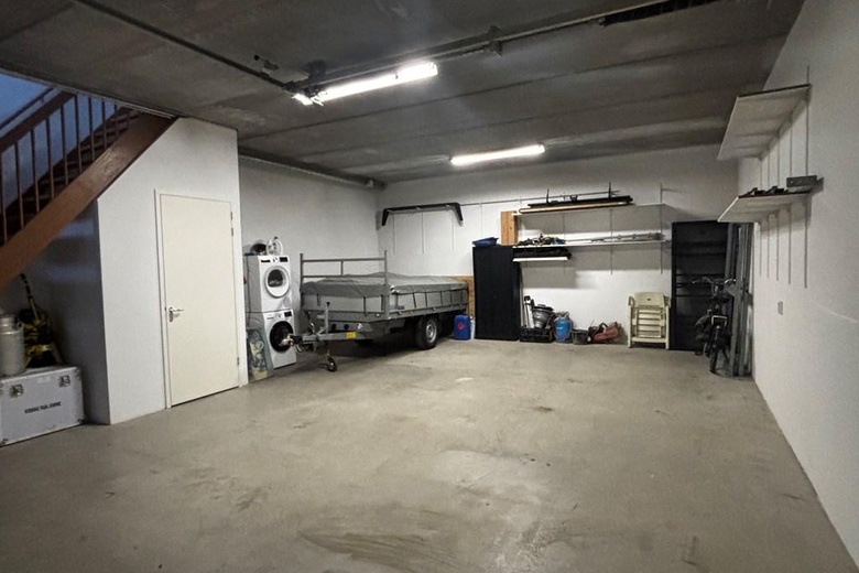 BedrijfsruimteaanCommunicatielaan 5 M<br/> inTerneuzen