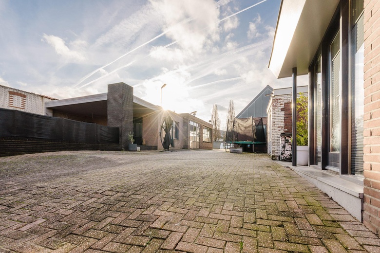 BedrijfsruimteaanKloosterraderstraat 68 - 70<br/> inKerkrade