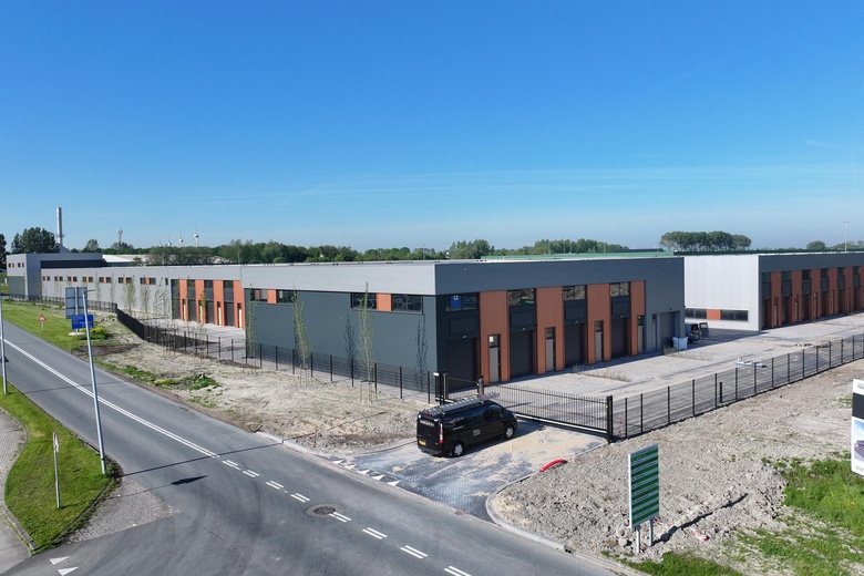 BedrijfsruimteaanBedrijvenpark Agriport type Garagebox 0 ong<br/> inMiddenmeer BedrijfsruimteaanBedrijvenpark Agriport type Garagebox 0 ong<br/> inMiddenmeer