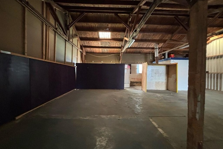 BedrijfsruimteaanMeubelweg 2 E<br/> inEmmeloord BedrijfsruimteaanMeubelweg 2 E<br/> inEmmeloord