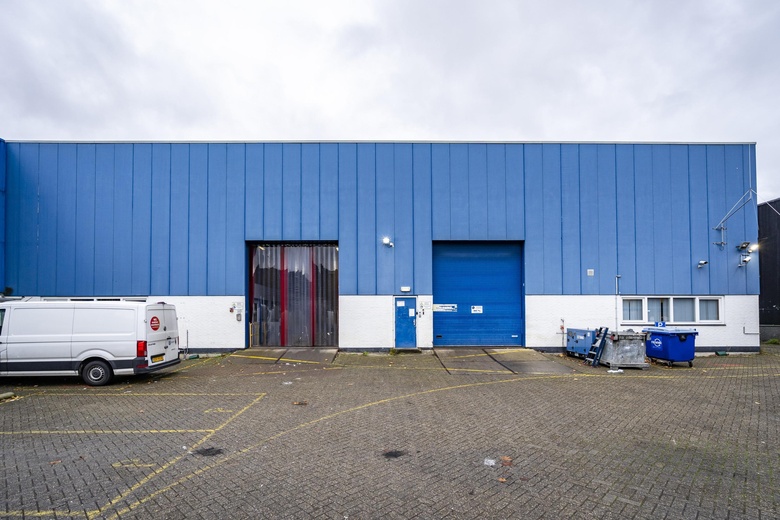 Bedrijfsruimteaan's-Gravelandseweg 371<br/> inSchiedam