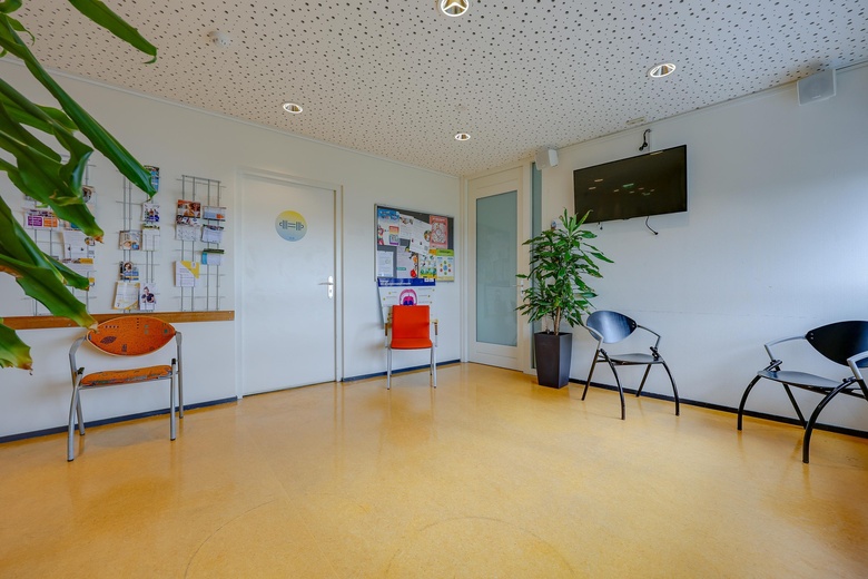 Zorg Almere - Soerabajastraat 1 - Foto 12