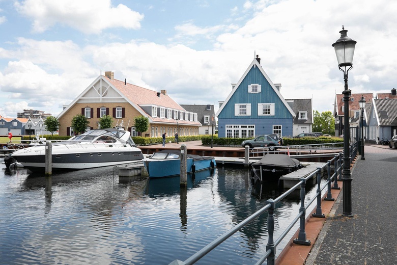 KantoorruimteaanZwaardklamp 3<br/> inHuizen KantoorruimteaanZwaardklamp 3<br/> inHuizen