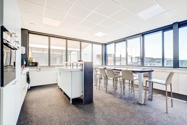 BedrijfsruimteaanWestbaan 275<br/> inMoordrecht BedrijfsruimteaanWestbaan 275<br/> inMoordrecht