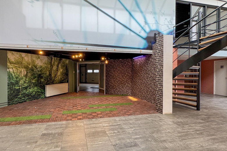 BedrijfsruimteaanNijverheidslaan 1<br/> inWeesp