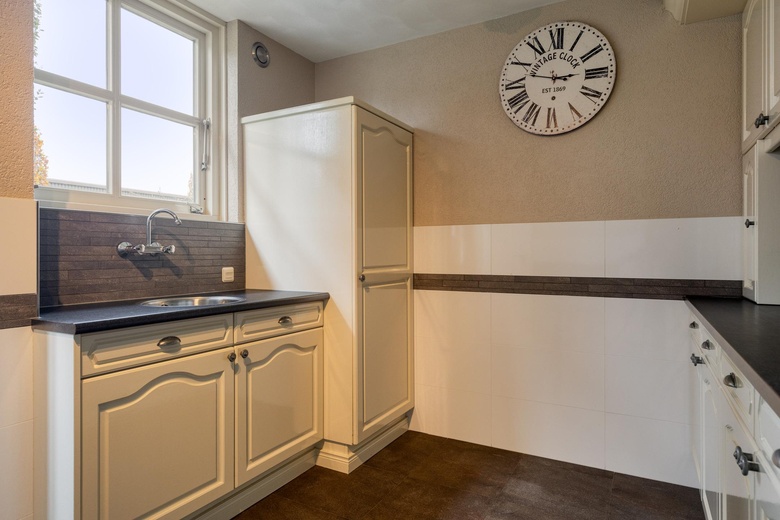 BedrijfsruimteaanHeesterseweg 27<br/> inGeffen