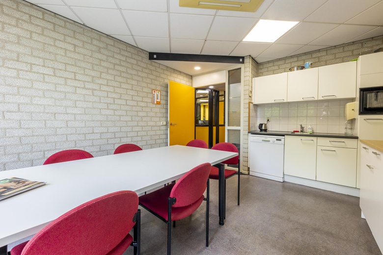 KantoorruimteaanStationstraat 278<br/> inNuth KantoorruimteaanStationstraat 278<br/> inNuth