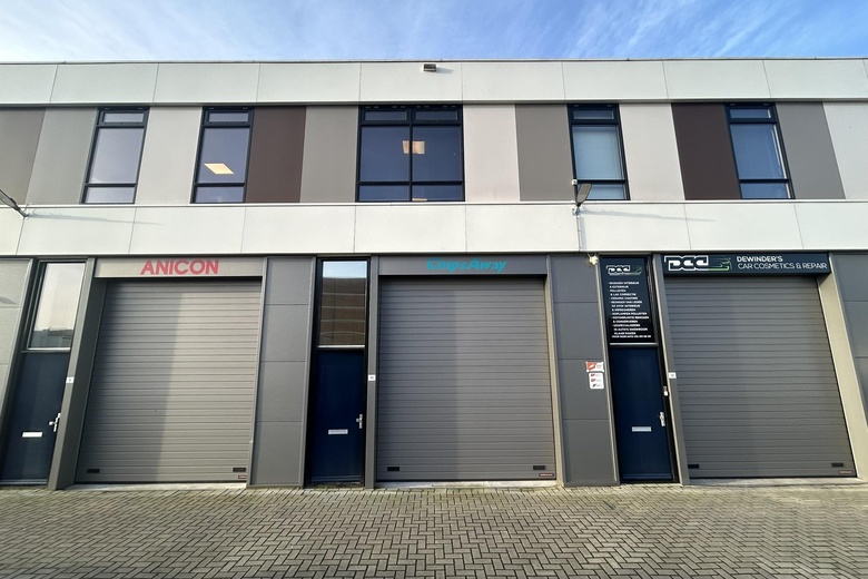 Bekijk foto Bedrijfsruimte aan de Hoog-Harnasch 10 in Den Hoorn