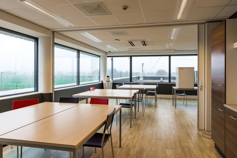 BedrijfsruimteaanTypograaf 2 - 4<br/> inDuiven BedrijfsruimteaanTypograaf 2 - 4<br/> inDuiven