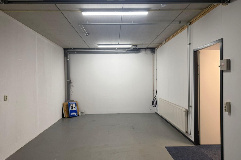 BedrijfsruimteaanJade 208<br/> inDordrecht