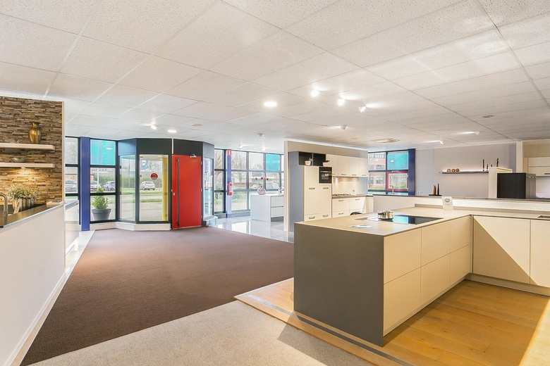 BedrijfsruimteaanLarenseweg 51<br/> inLochem BedrijfsruimteaanLarenseweg 51<br/> inLochem