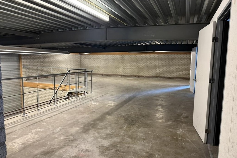 BedrijfsruimteaanHofdwarsweg 20<br/> inGeleen