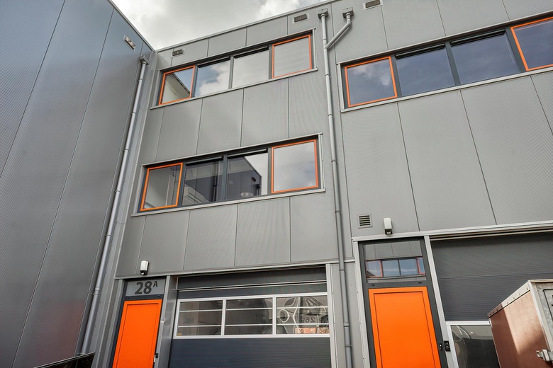 BedrijfsruimteaanIndustrieweg 28 a<br/> inVoorschoten BedrijfsruimteaanIndustrieweg 28 a<br/> inVoorschoten