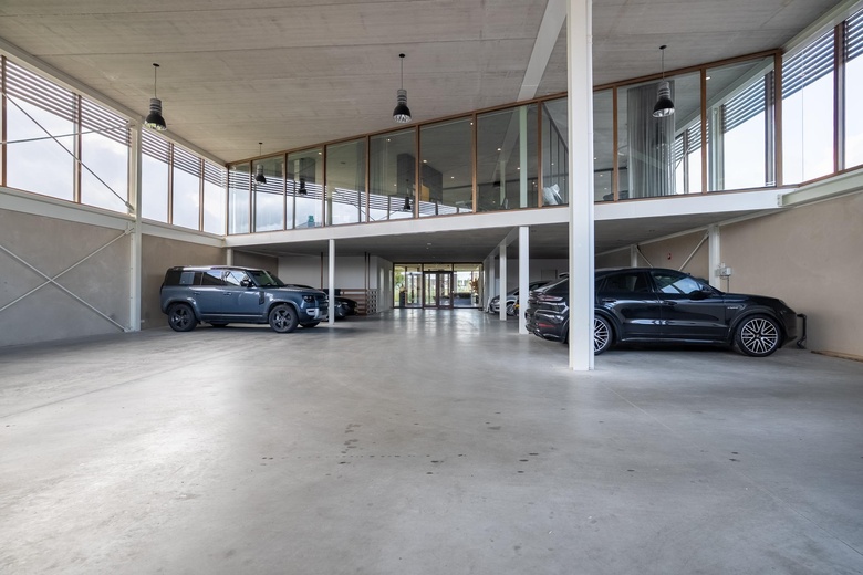 BedrijfsruimteaanRientjesoven 20<br/> inBorne BedrijfsruimteaanRientjesoven 20<br/> inBorne