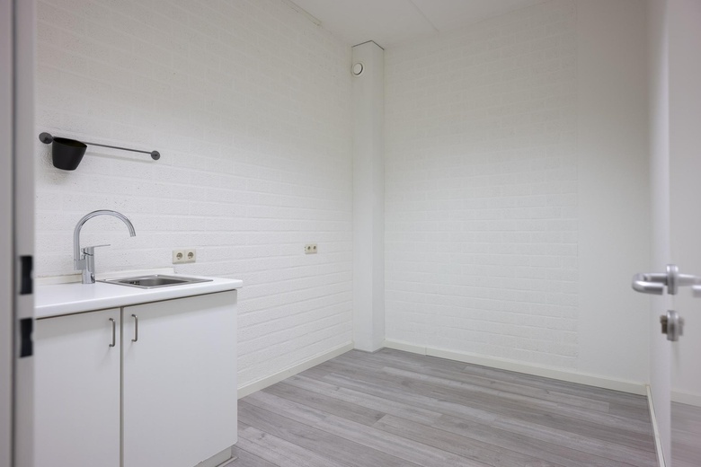 KantoorruimteaanHofkamp 29 C<br/> inGeleen KantoorruimteaanHofkamp 29 C<br/> inGeleen