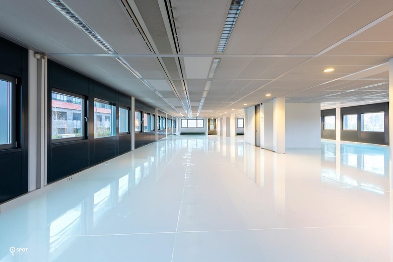 KantoorruimteaanLaan van Barcelona 600<br/> inDordrecht KantoorruimteaanLaan van Barcelona 600<br/> inDordrecht