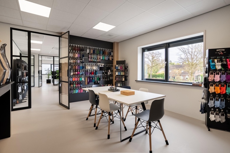 BedrijfsruimteaanNijverheidsstraat 10 a<br/> inEibergen