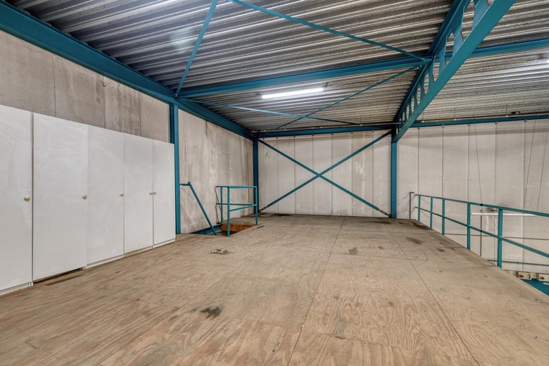 BedrijfsruimteaanPieter Zeemanweg 97<br/> inDordrecht BedrijfsruimteaanPieter Zeemanweg 97<br/> inDordrecht