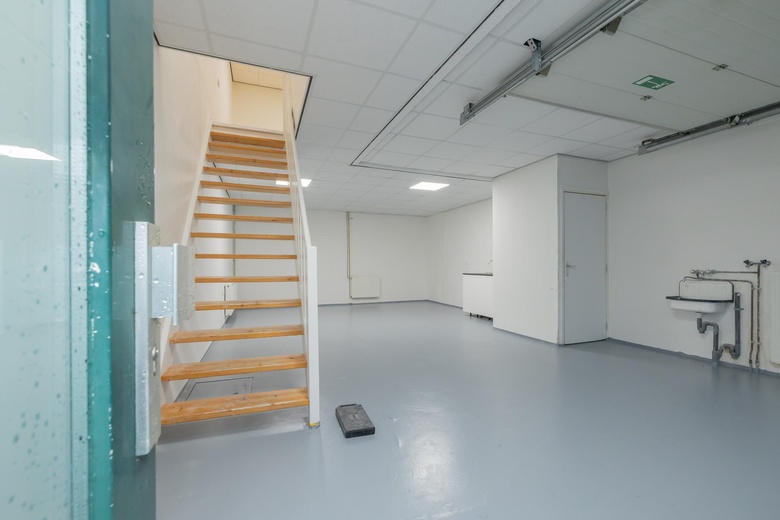 BedrijfsruimteaanMeer en Duin 24 B<br/> inLisse BedrijfsruimteaanMeer en Duin 24 B<br/> inLisse