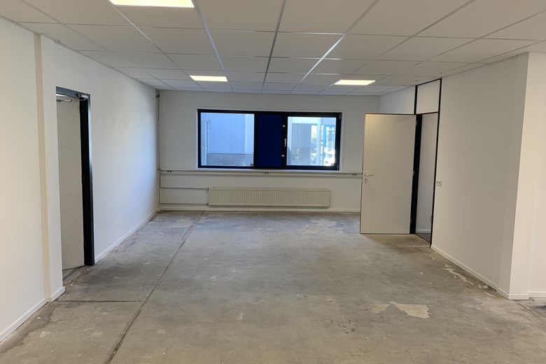 BedrijfsruimteaanRonde Tocht 32<br/> inZaandam BedrijfsruimteaanRonde Tocht 32<br/> inZaandam