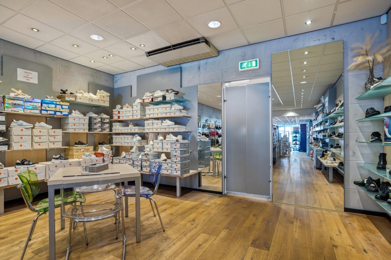 WinkelruimteaanJulianaweg 86<br/> inVolendam WinkelruimteaanJulianaweg 86<br/> inVolendam