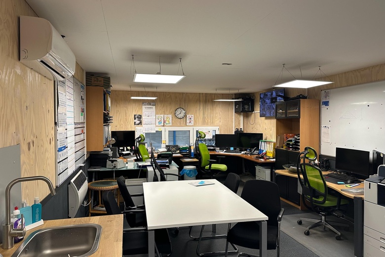 BedrijfsruimteaanSolvayweg 13<br/> inHerten