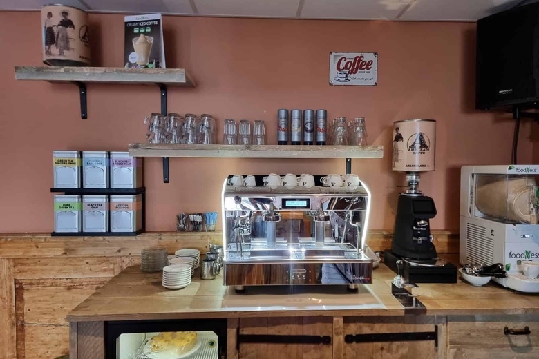 HorecaaanDorpsstraat 15<br/> inDirkshorn HorecaaanDorpsstraat 15<br/> inDirkshorn