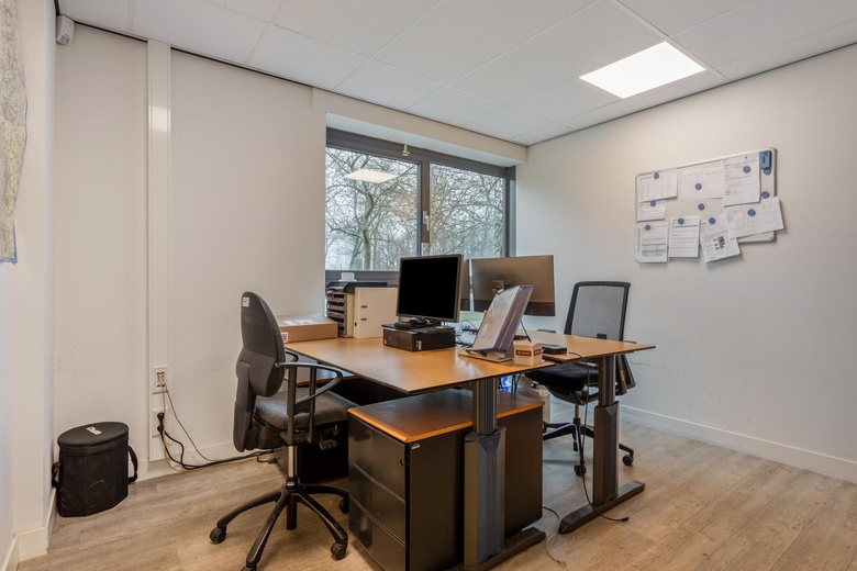 BedrijfsruimteaanZandzuigerstraat 52<br/> inAlmere BedrijfsruimteaanZandzuigerstraat 52<br/> inAlmere