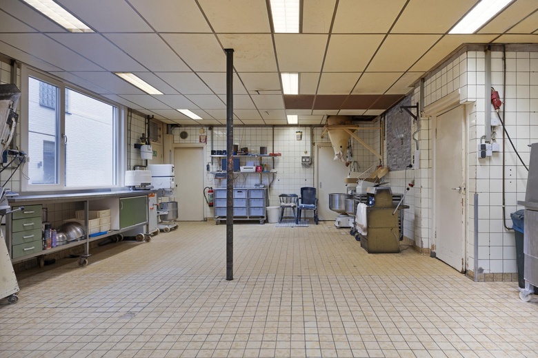 BedrijfsruimteaanDorpsstraat 11<br/> inVorden