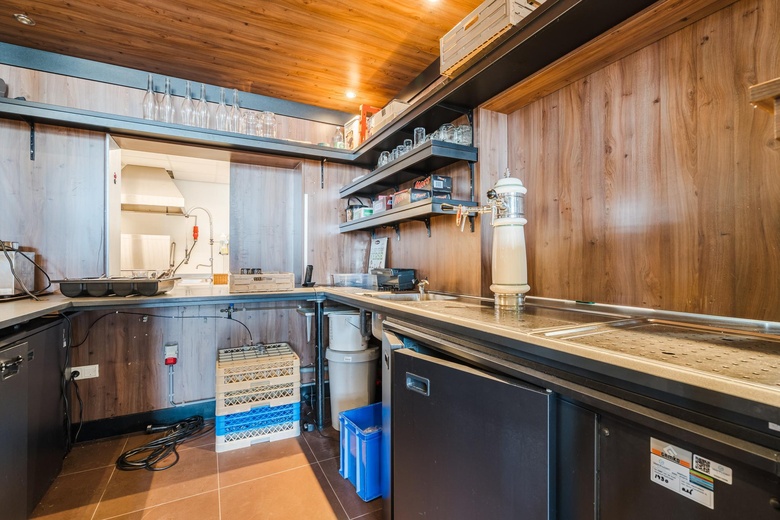 HorecaaanHarselaarseweg 59<br/> inBarneveld