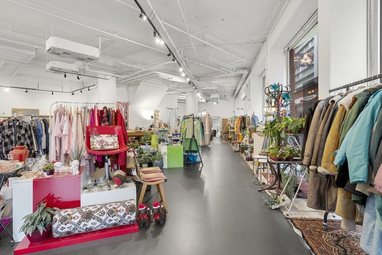WinkelruimteaanDwingelstraat 8<br/> inArnhem WinkelruimteaanDwingelstraat 8<br/> inArnhem