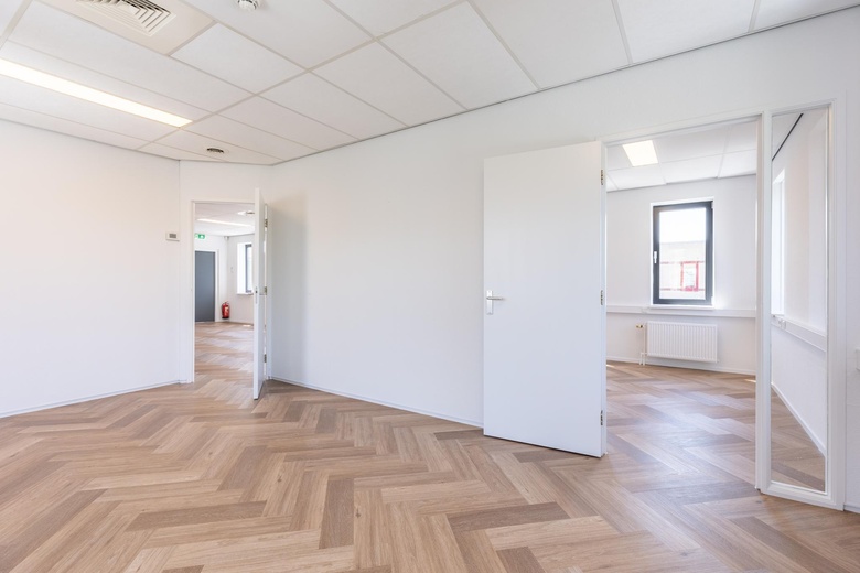 KantoorruimteaanAalsmeerderweg 604 - 610<br/> inRozenburg KantoorruimteaanAalsmeerderweg 604 - 610<br/> inRozenburg