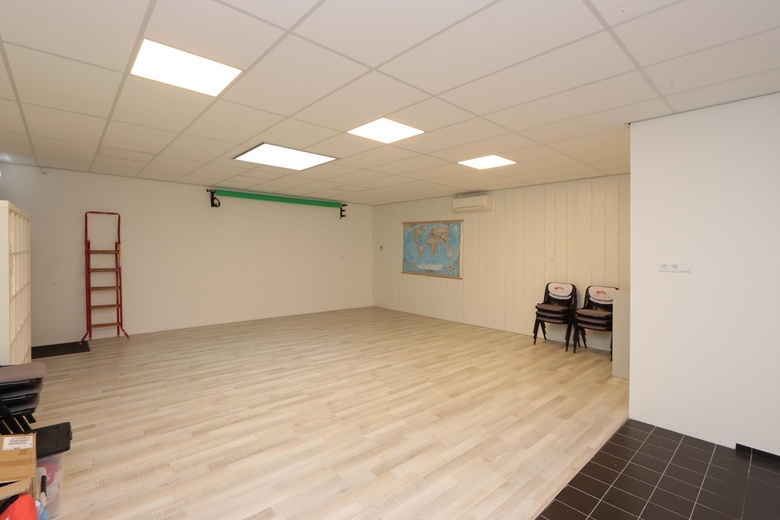 BedrijfsruimteaanDe Huchtstraat 14<br/> inAlmere BedrijfsruimteaanDe Huchtstraat 14<br/> inAlmere
