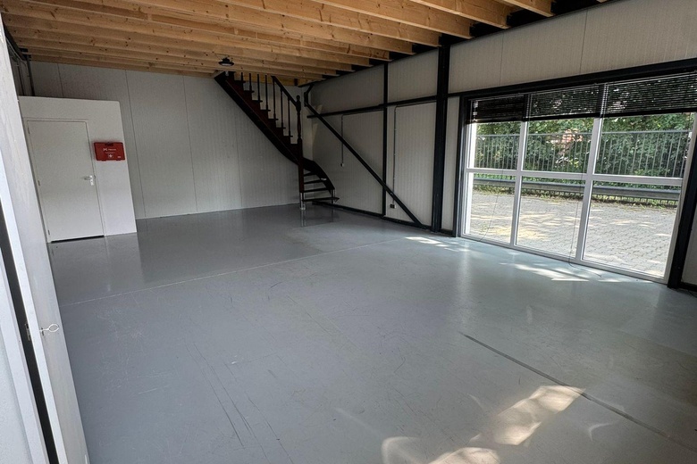 BedrijfsruimteaanUsselerhalte 144<br/> inEnschede