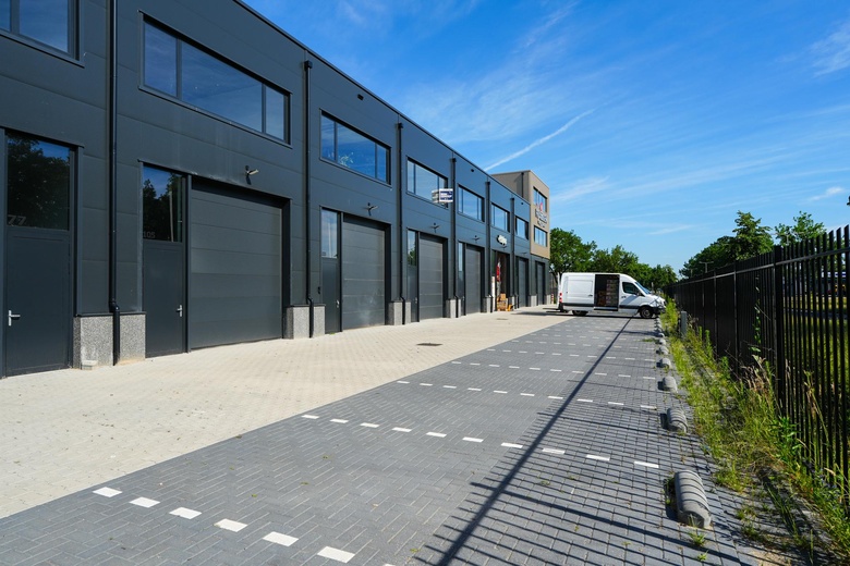 Bekijk foto Bedrijfsruimte aan de Industrielaan 101 in Oss