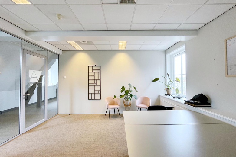 KantoorruimteaanRhijngeesterstraatweg 40 D<br/> inOegstgeest KantoorruimteaanRhijngeesterstraatweg 40 D<br/> inOegstgeest